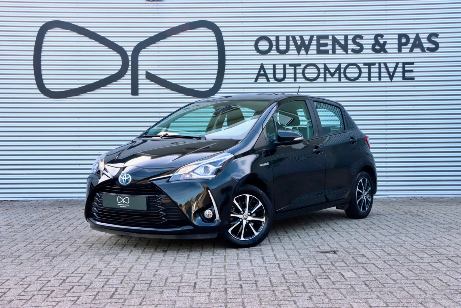 Toyota Yaris (2018) — foto 1