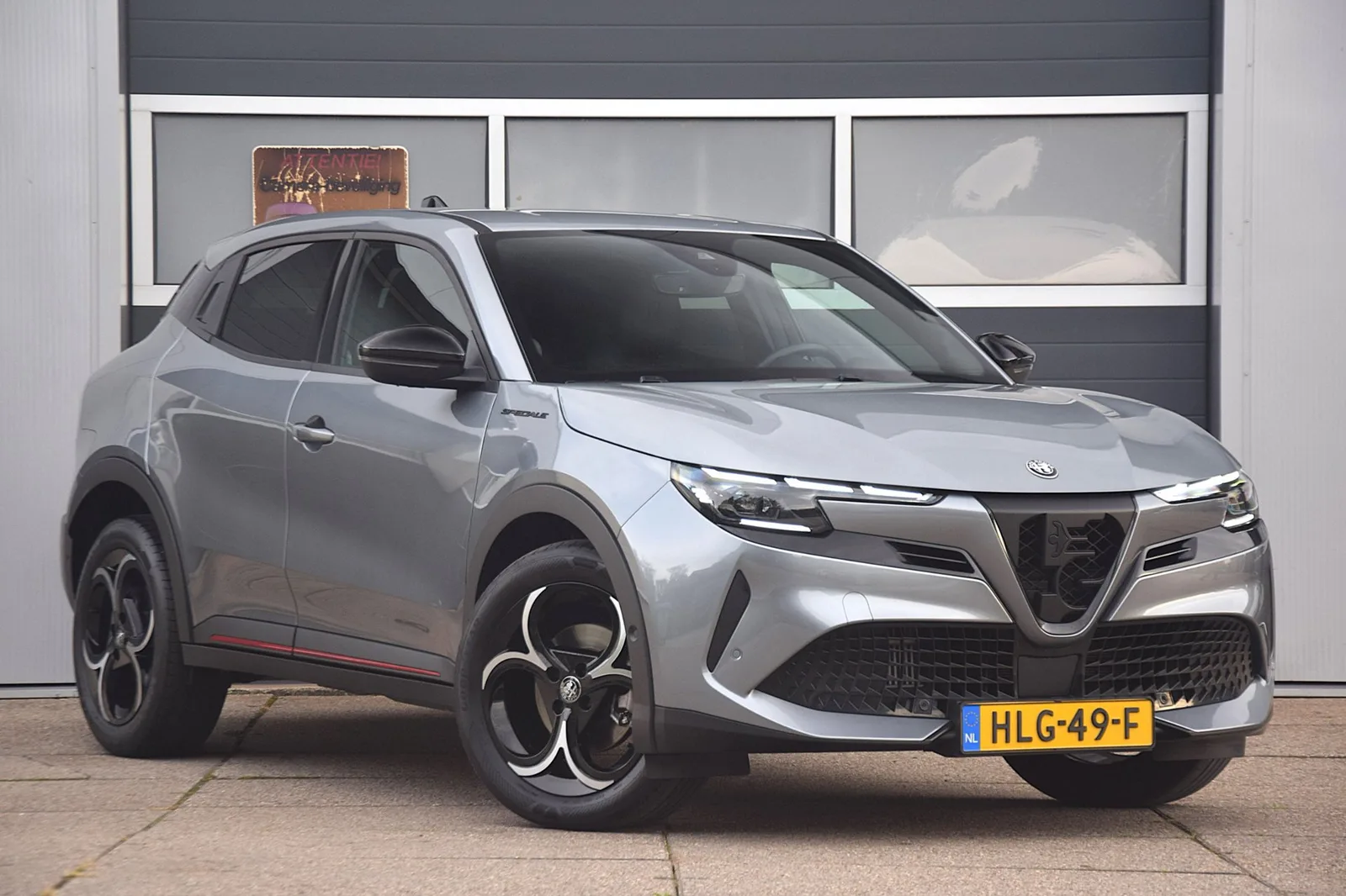 Alfa Romeo Junior (2025) — foto 1
