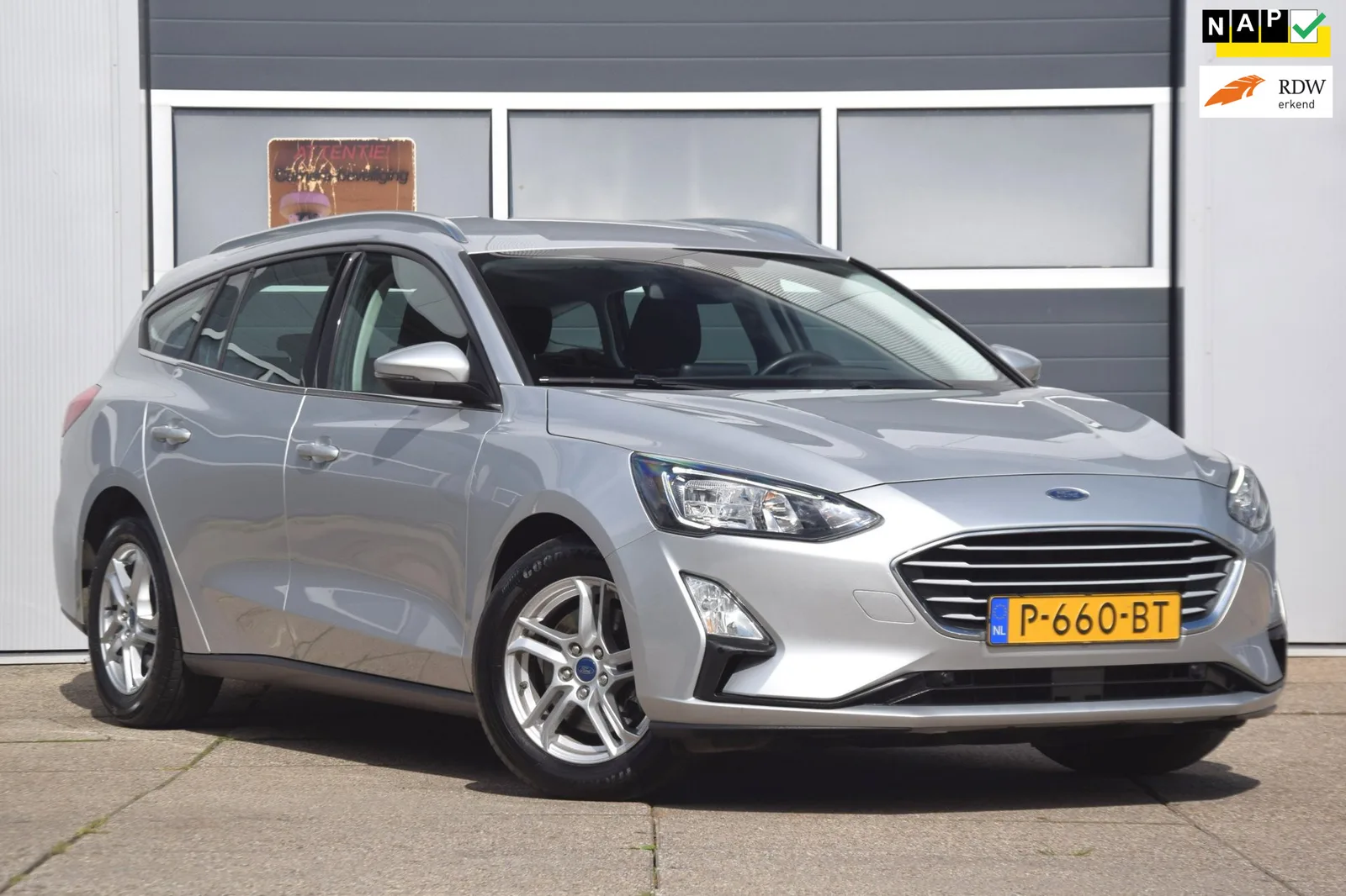 Ford Focus (2022) — foto 1