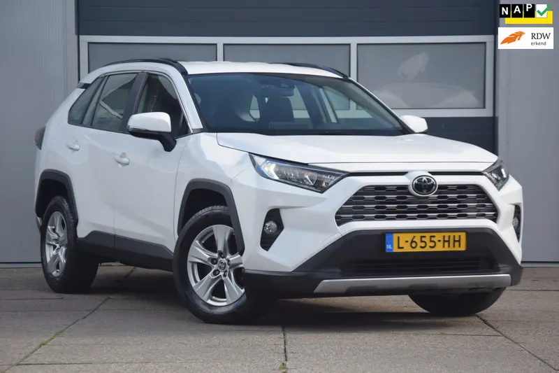 Toyota RAV4 (2021)