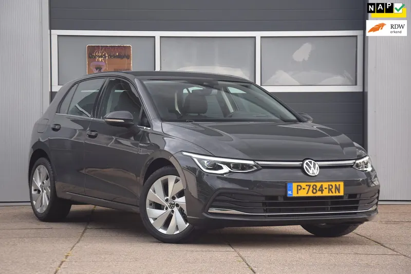 Volkswagen Golf (2022)