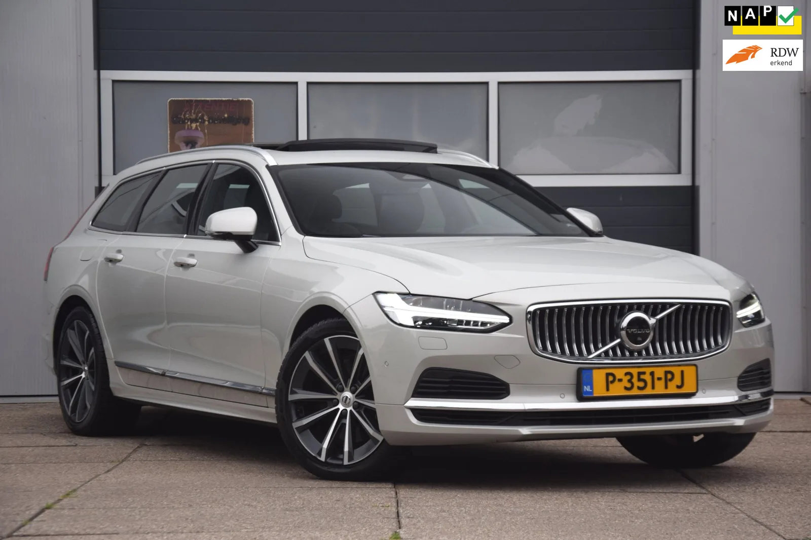 Volvo V90 (2022) — foto 1
