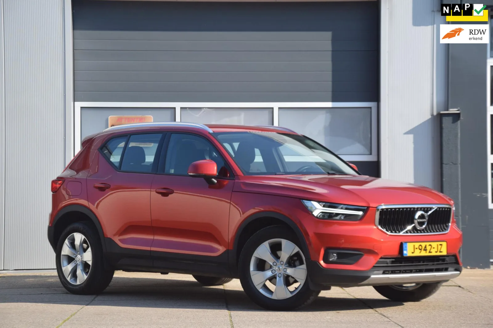 Volvo XC40 (2020) — foto 1