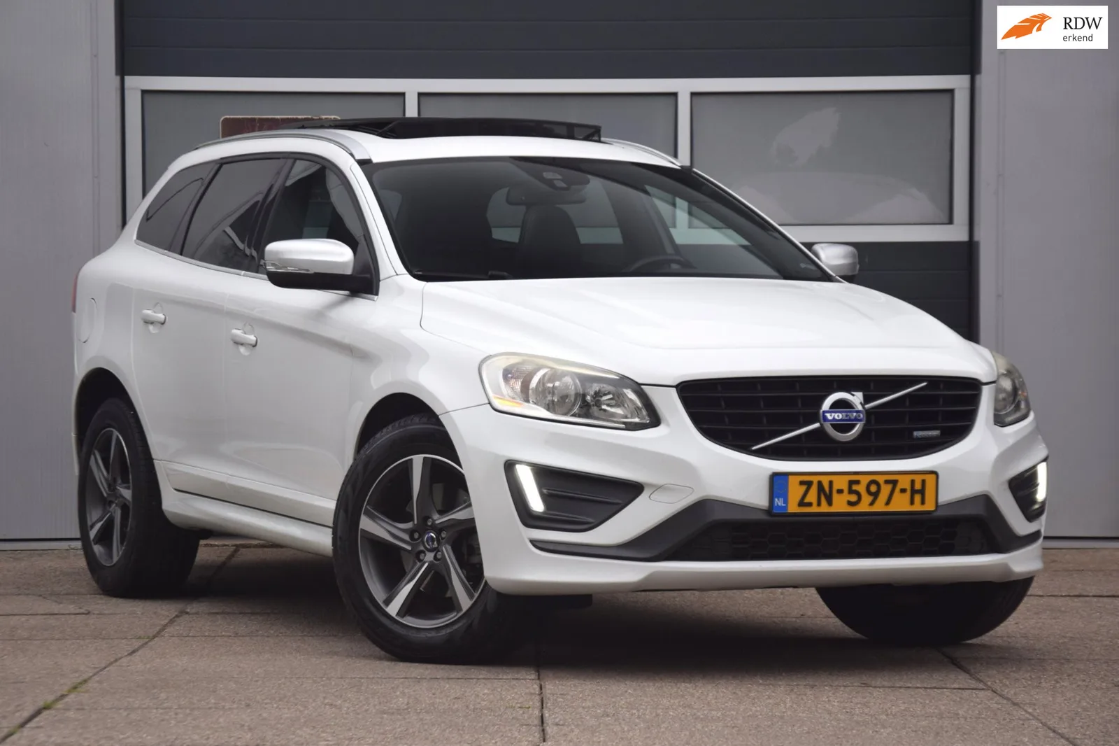Volvo XC60 (2014) — foto 1