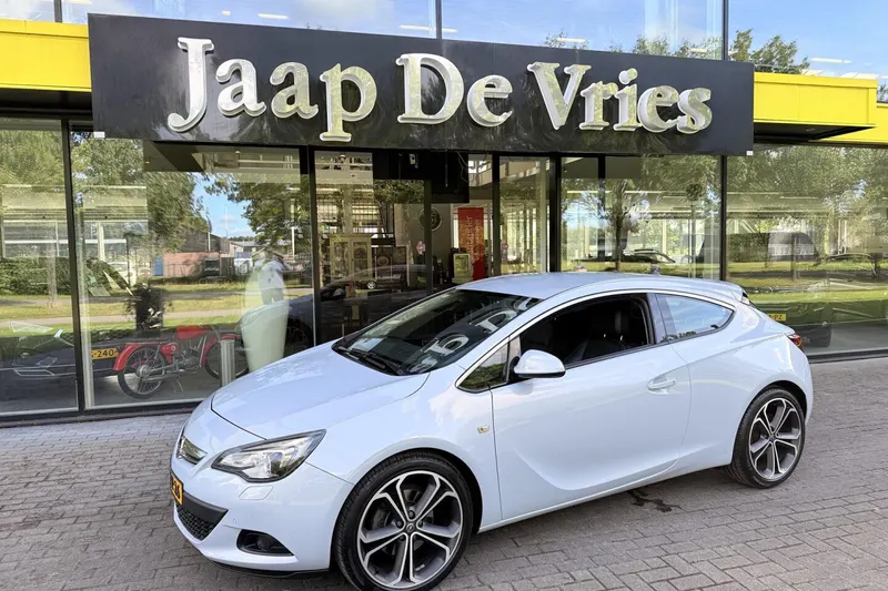 Opel Astra (2013)