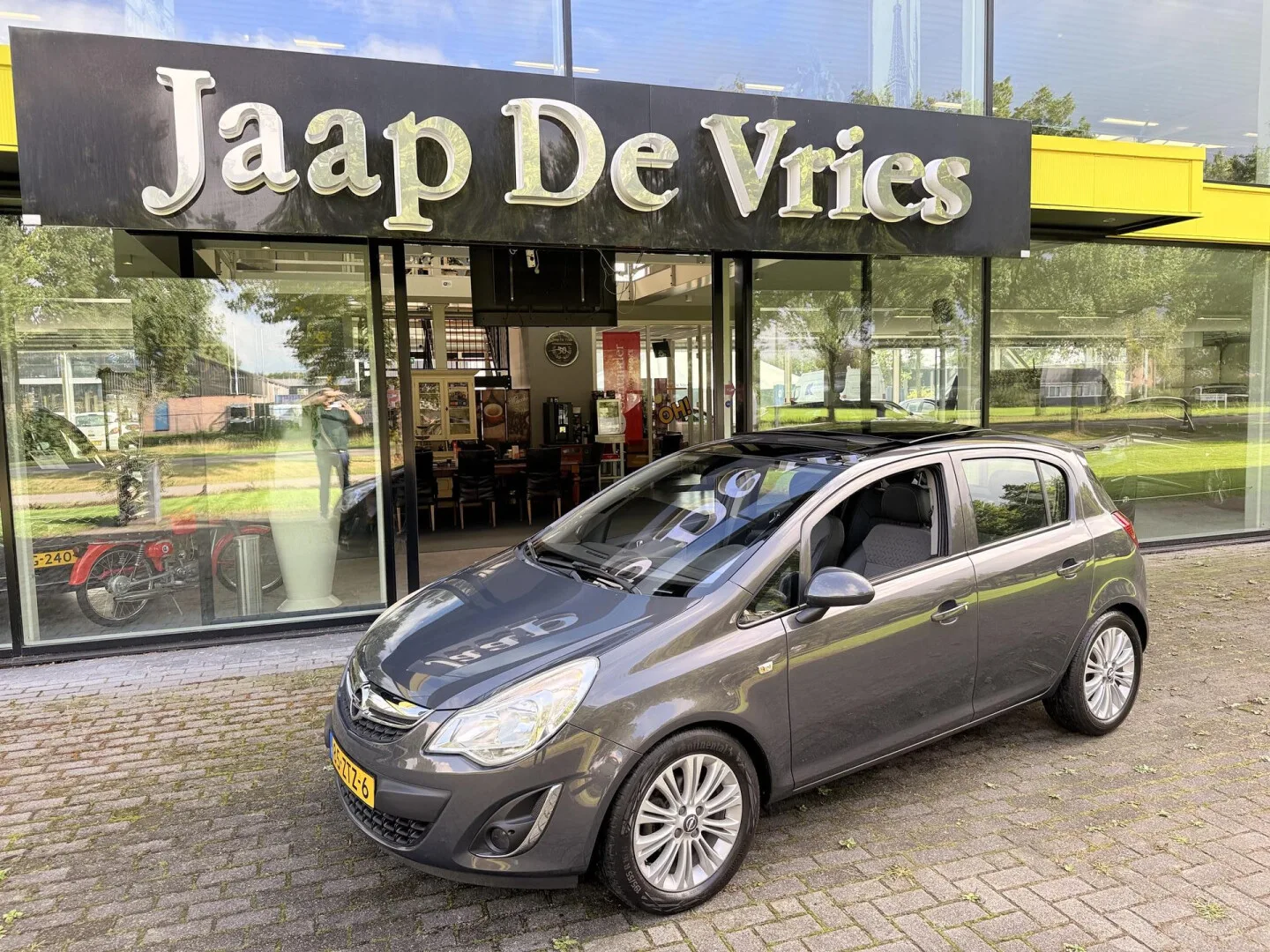 Opel Corsa (2013) — foto 1
