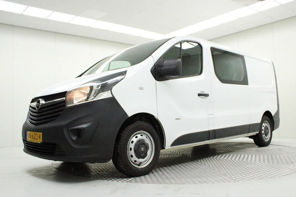 Opel Vivaro (2015) — foto 1