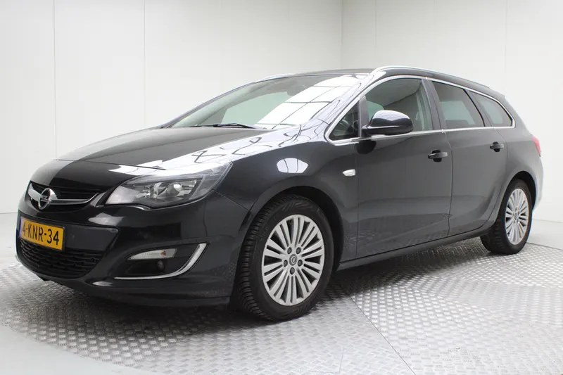 Opel Astra (2013)