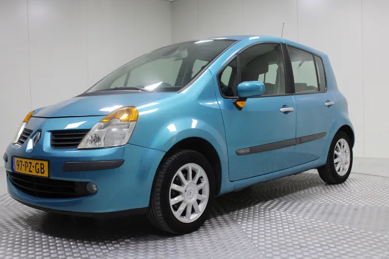 Renault Modus (2004)
