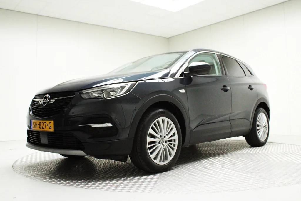 Opel Grandland (2018) — foto 1