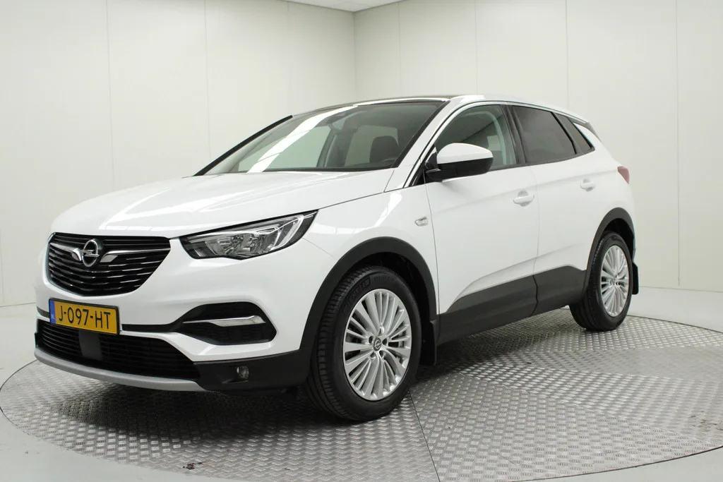 Opel Grandland (2020) — foto 1