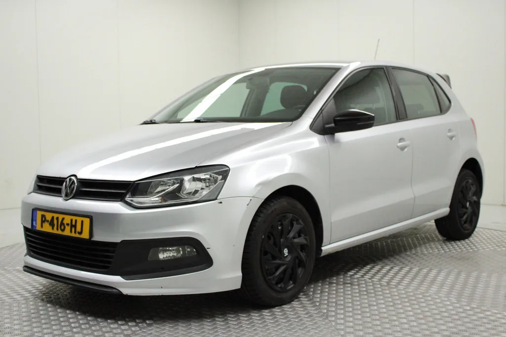 Volkswagen Polo (2015) — foto 1