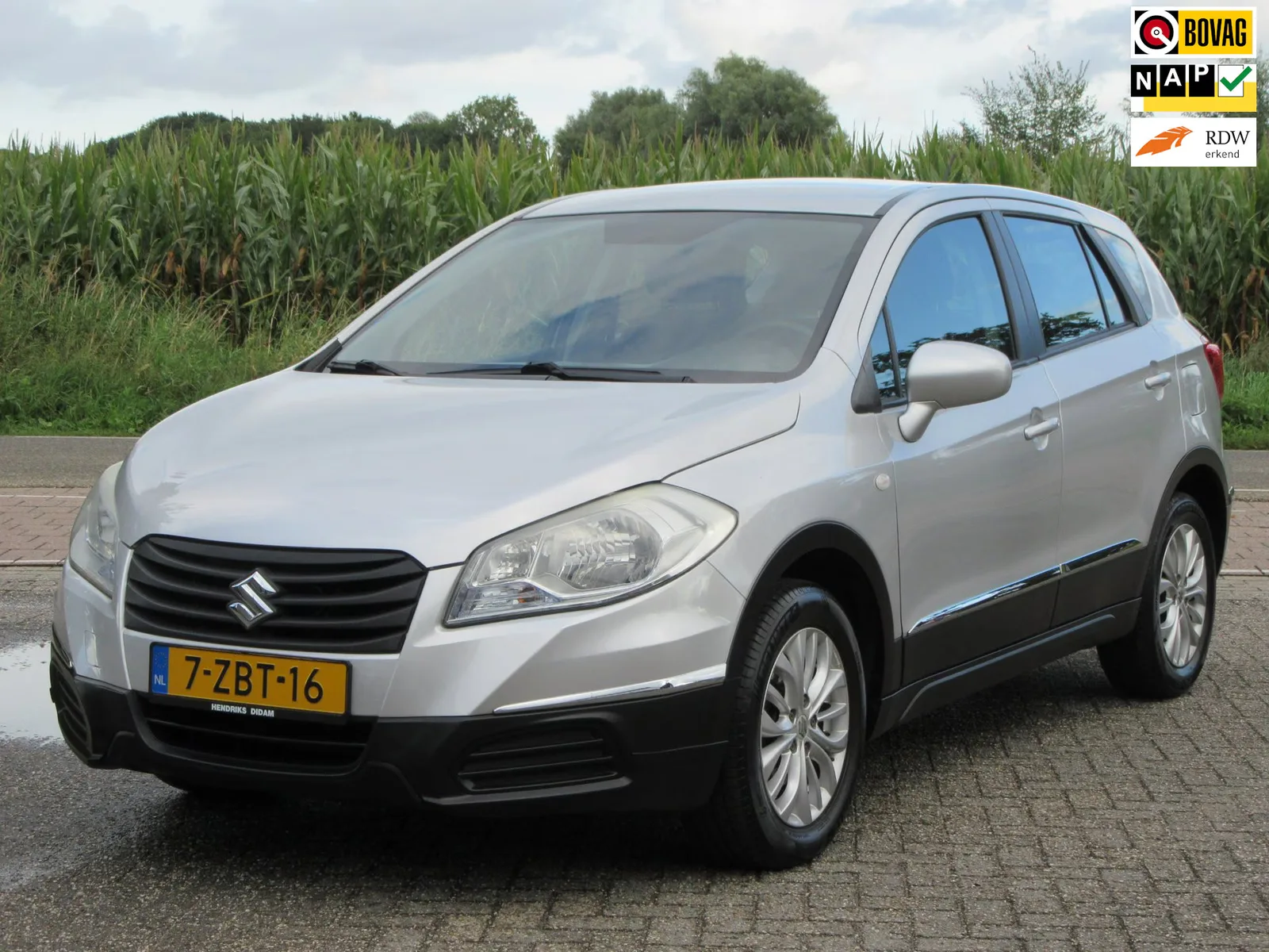 Suzuki S-Cross (2014) — foto 1