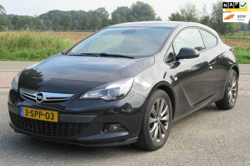 Opel Astra (2013)