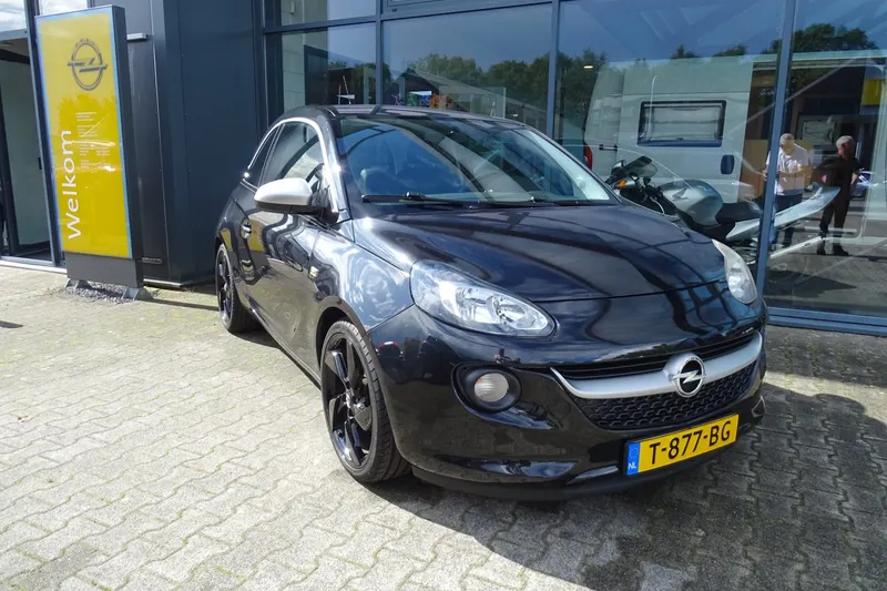 Opel Adam (2014)
