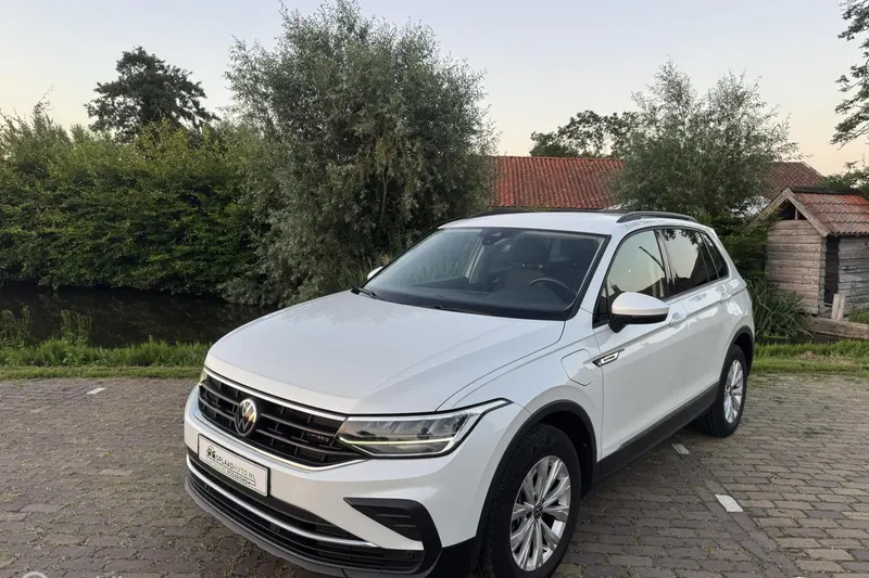 Volkswagen Tiguan (2022)