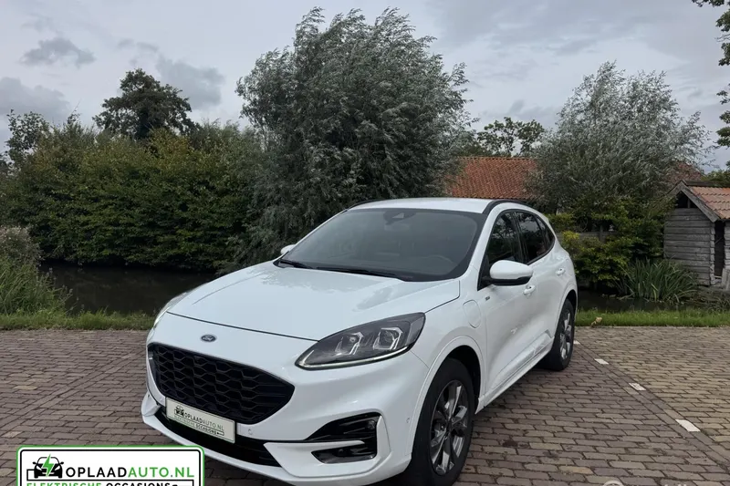Ford Kuga (2023)