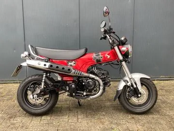 Honda ST 125 DAX (2023) — foto 1