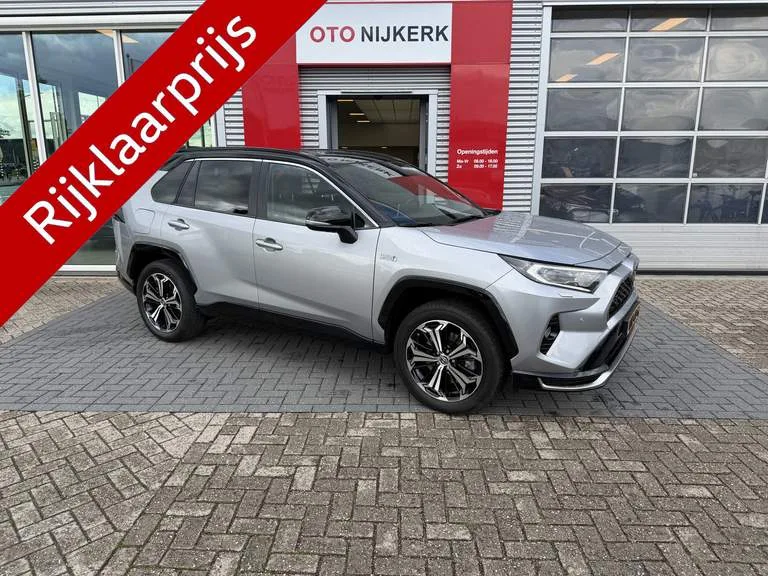 Toyota RAV4 (2022) — foto 1