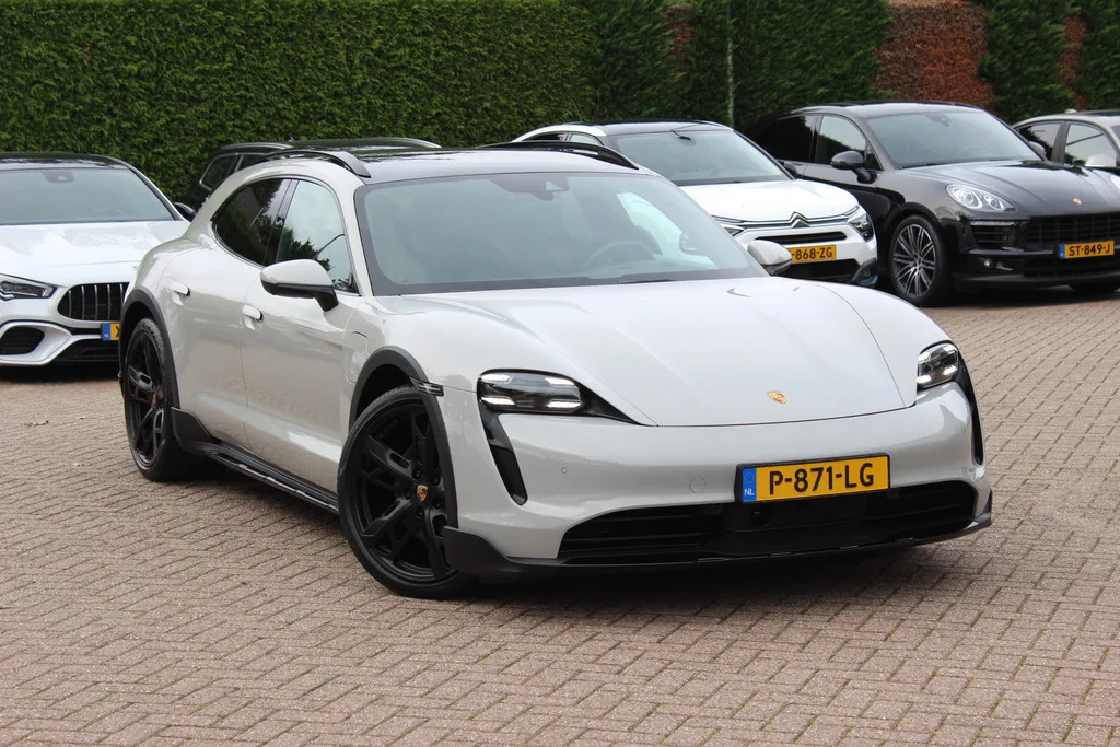 Porsche Taycan Cross Turismo (2021) — foto 1