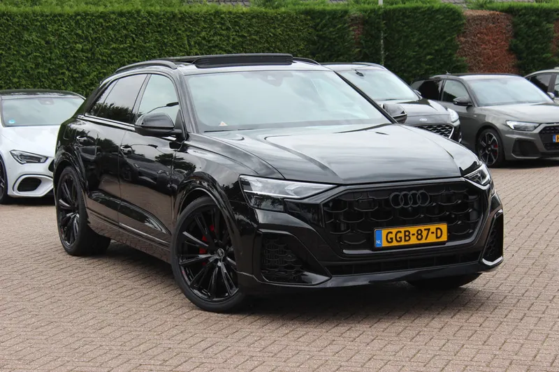 Audi Q8 (2024)