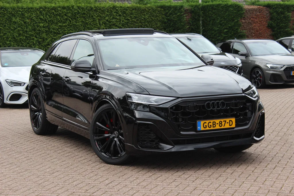 Audi Q8 (2024) — foto 1