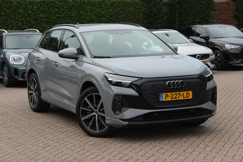 Audi Q4 e-tron (2022)
