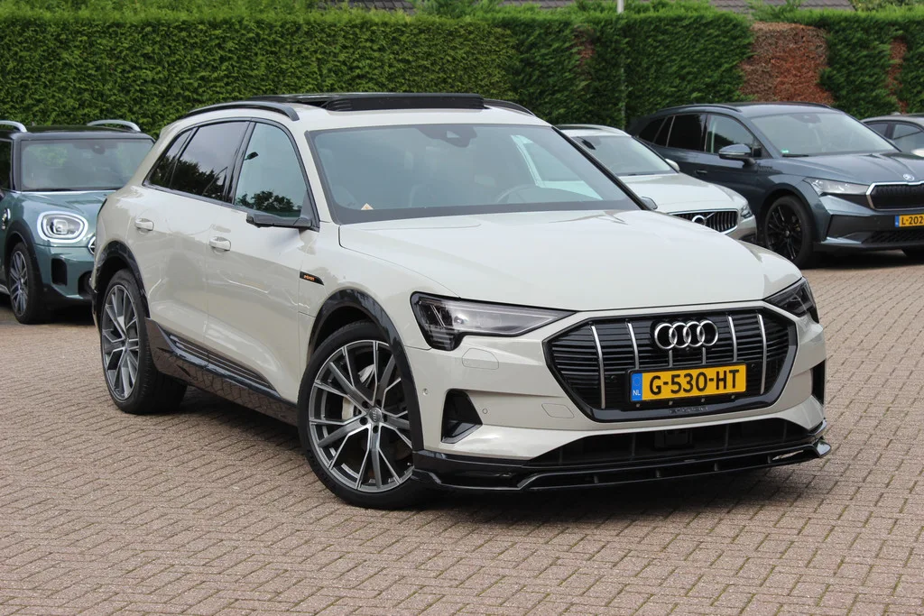 Audi e-tron (2019) — foto 1