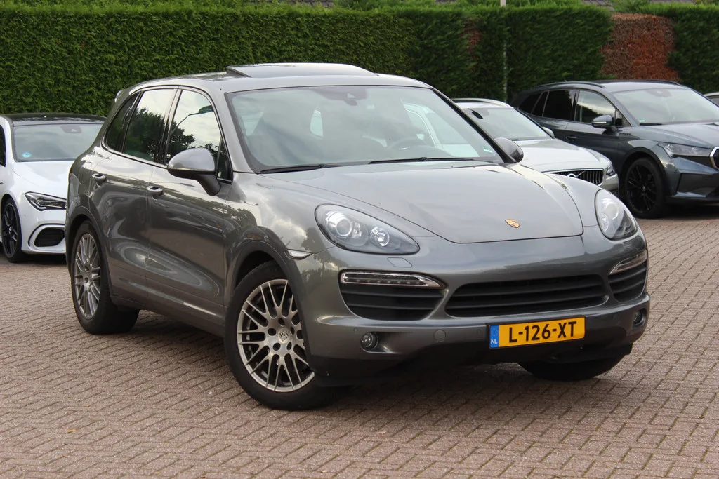 Porsche Cayenne (2013) — foto 1