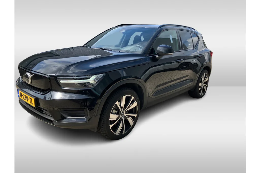 Volvo XC40 (2021) — foto 1