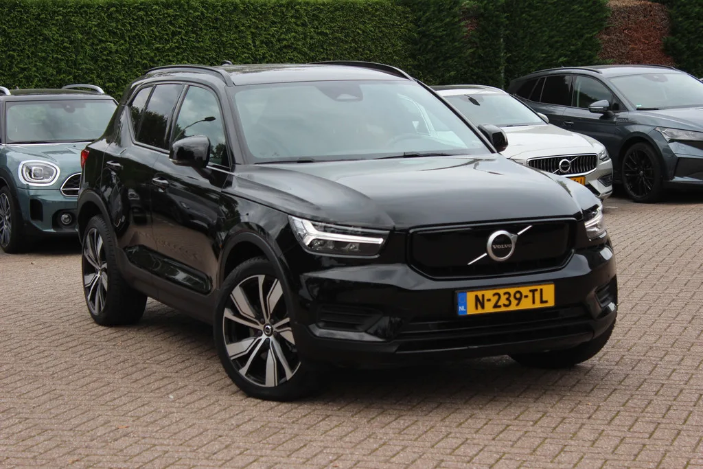 Volvo XC40 (2021) — foto 1