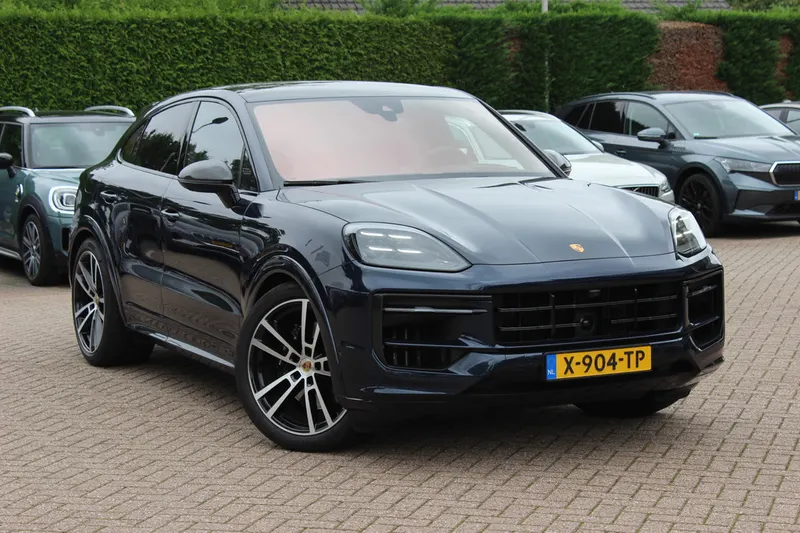 Porsche Cayenne Coupé (2024)