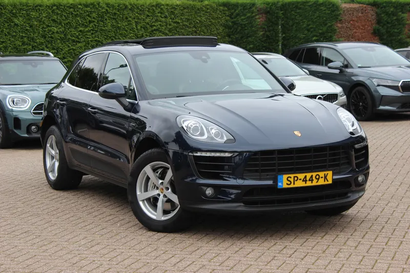 Porsche Macan (2017)