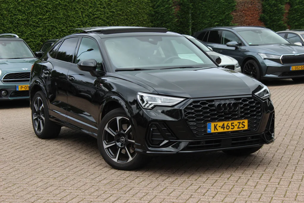 Audi Q3 Sportback (2021) — foto 1