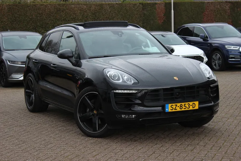 Porsche Macan (2018)