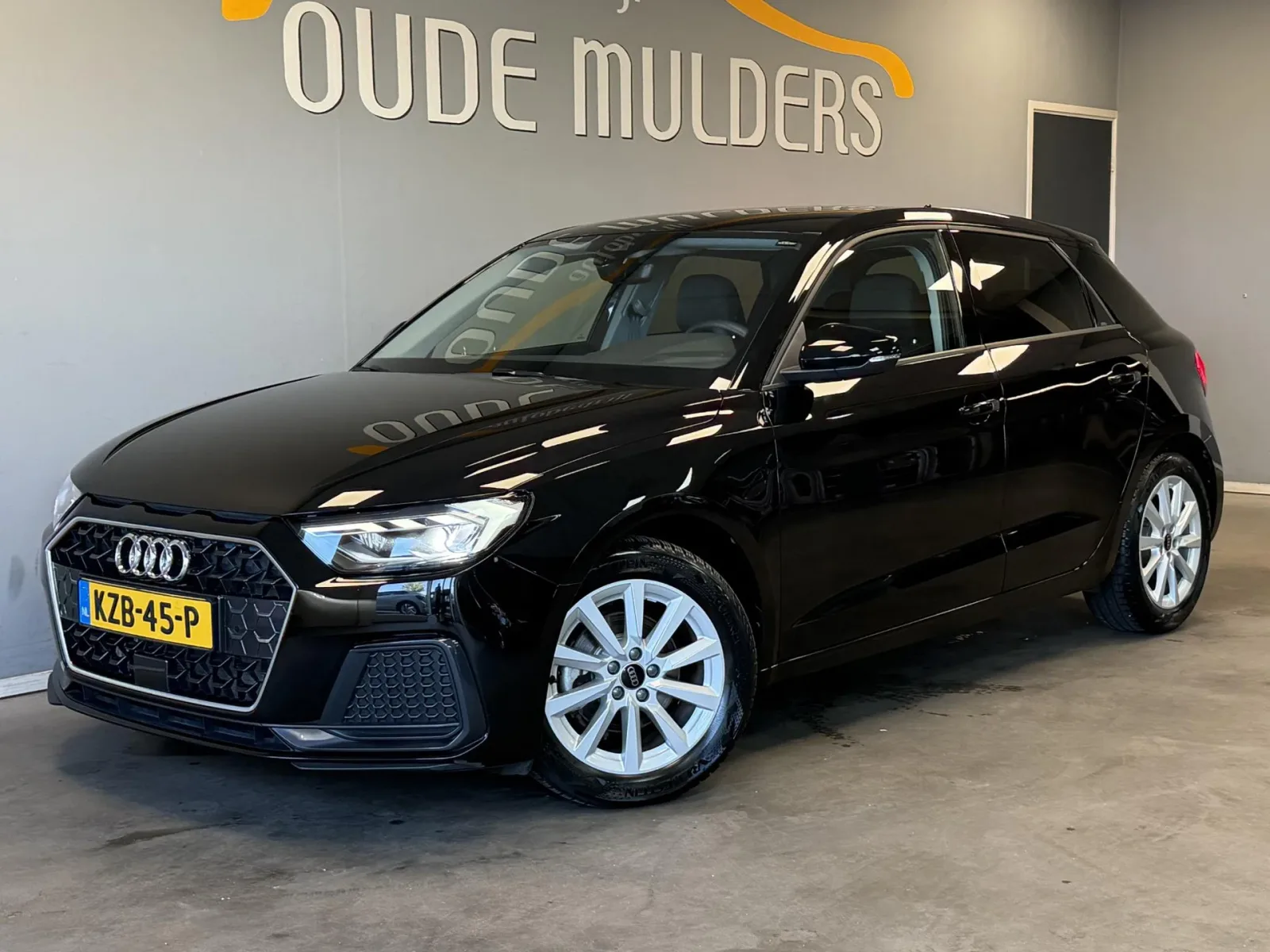 Audi A1 (2024) — foto 1