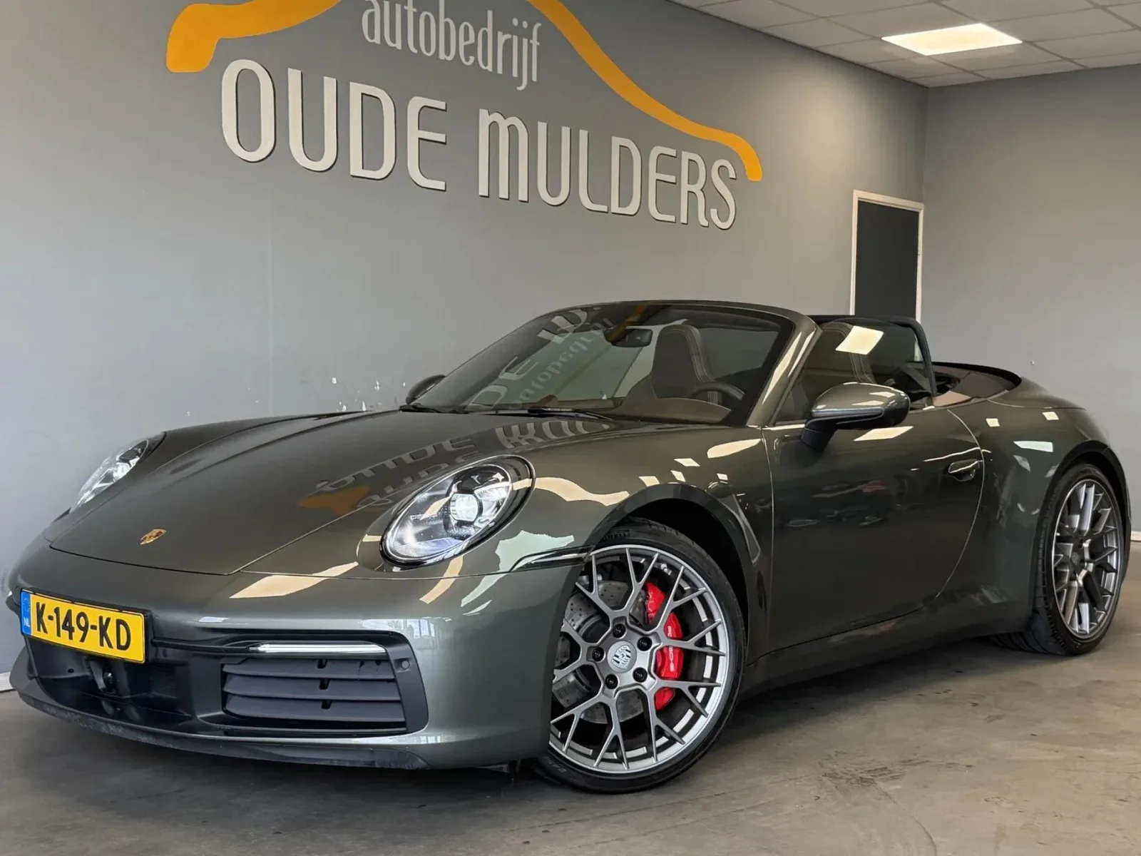 Porsche 911 (2021) — foto 1