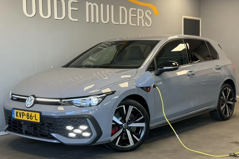 Volkswagen Golf (2025)