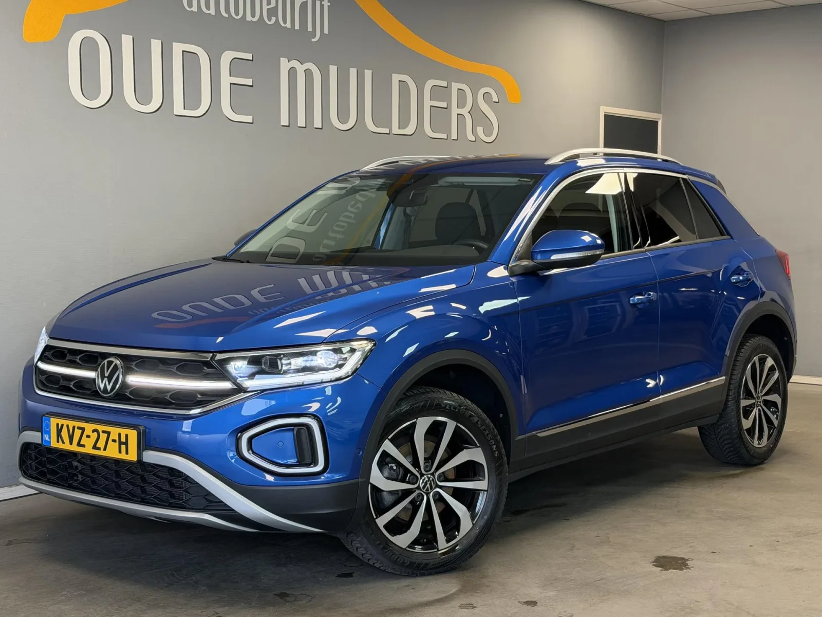 Volkswagen T-Roc (2023) — foto 1