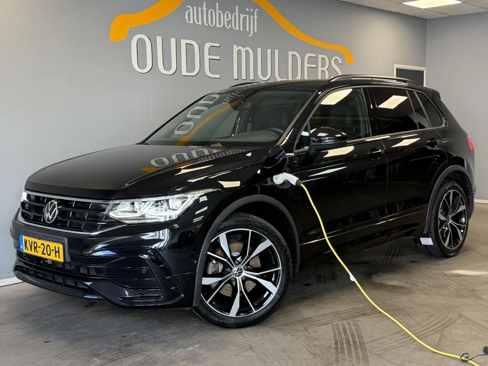 Volkswagen Tiguan (2022) — foto 1
