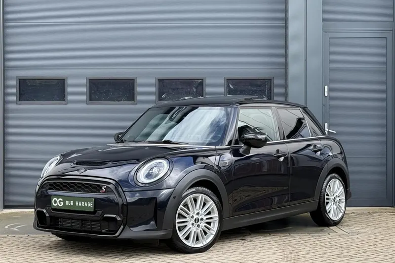 MINI Cooper S (2023)