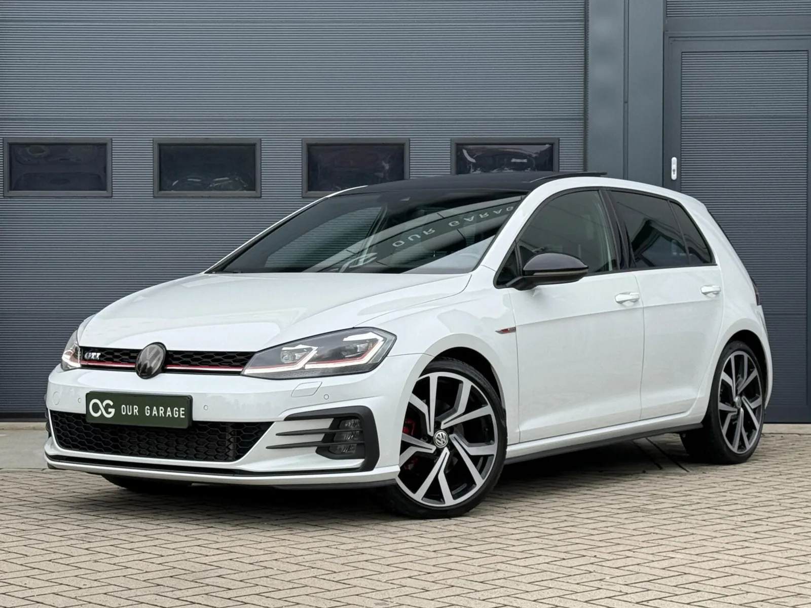 Volkswagen Golf (2017) — foto 1