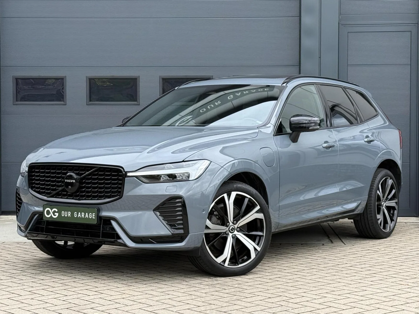 Volvo XC60 (2023) — foto 1