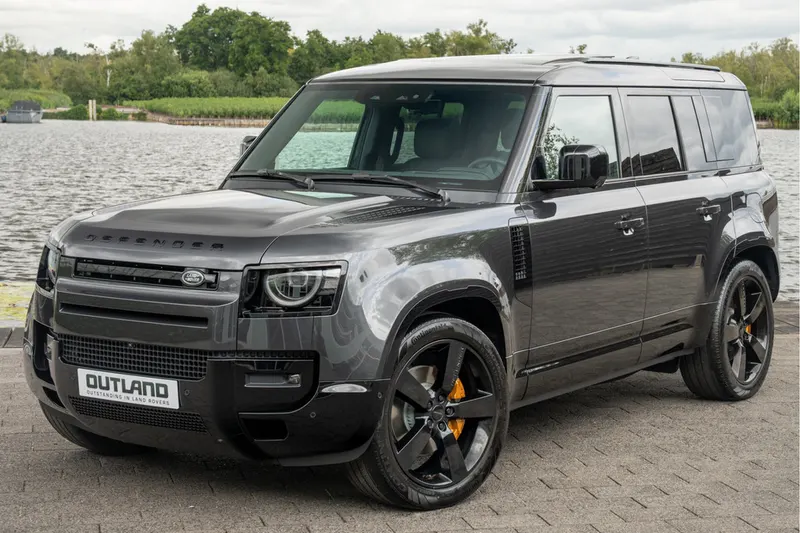 Land Rover Defender (2026)