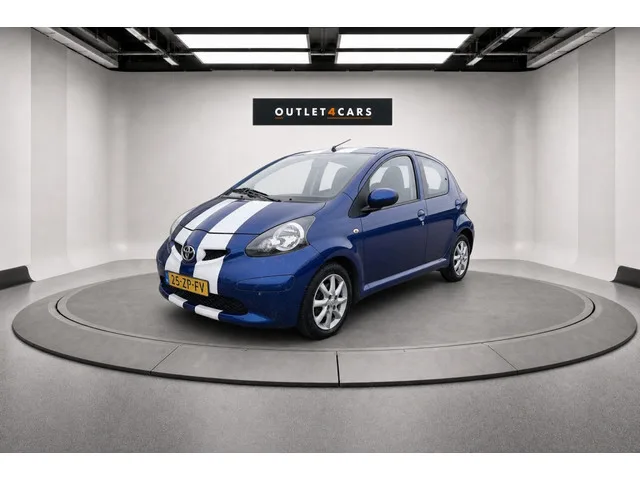 Toyota Aygo (2008) — foto 1