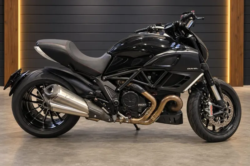 Ducati Diavel (2011)
