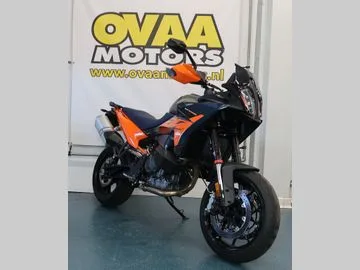 KTM 890 SMT (2026) — foto 1