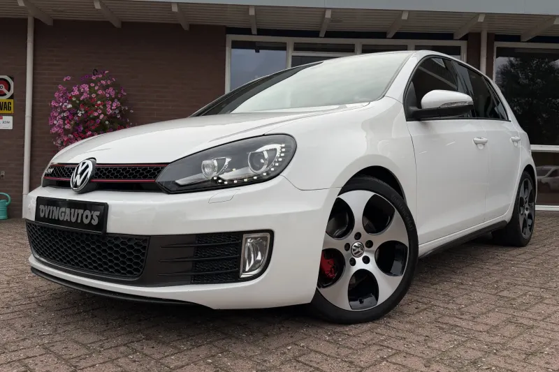 Volkswagen Golf (2010)