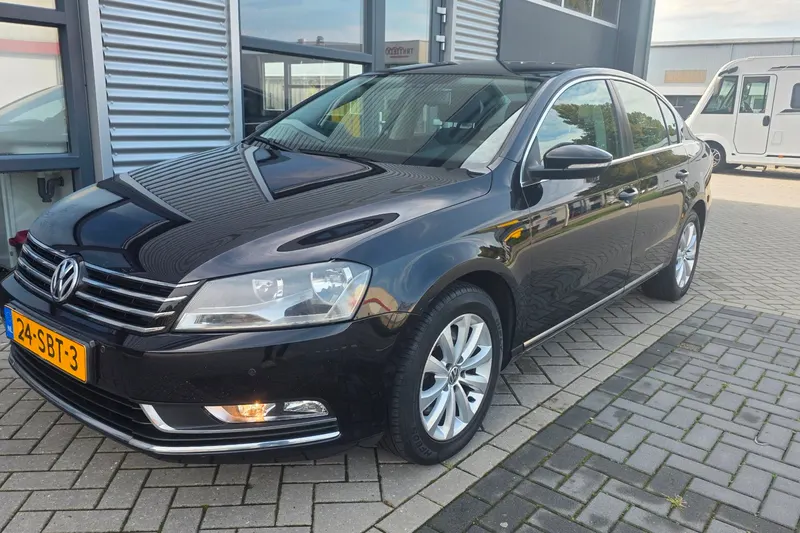 Volkswagen Passat (2011)