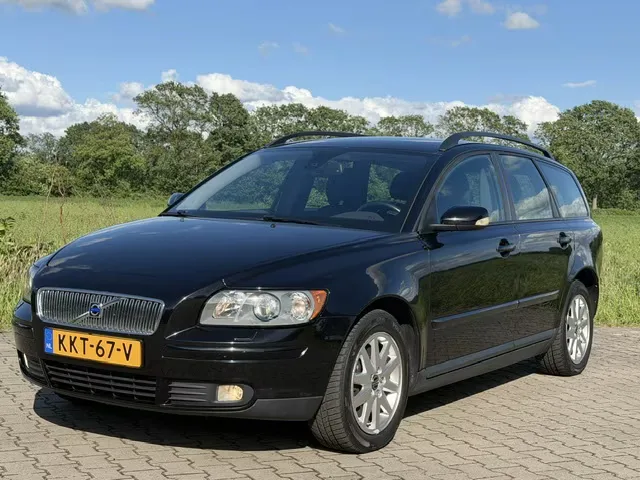 Volvo V50 (2006) — foto 1